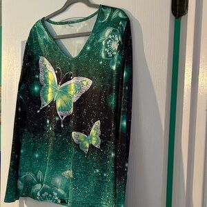 Women's Green Butterfly V-Neck Long Sleeve Top